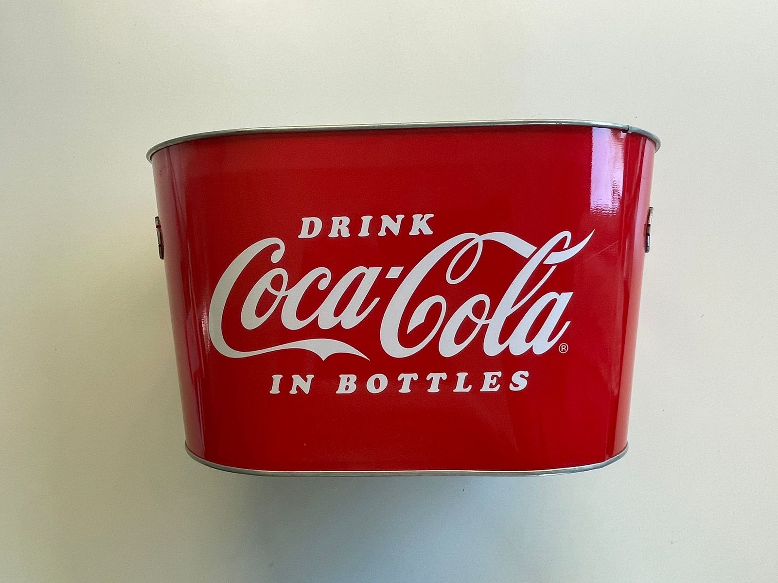 Hielera Metálica Personalizada con Logo
